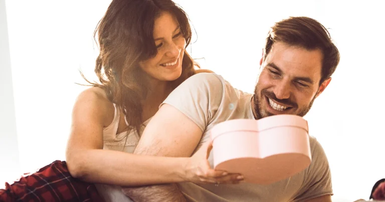 Erkek Sevgiliye Doğum Günü Hediyesi